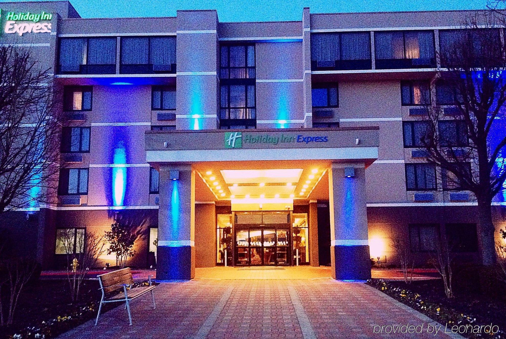 Holiday Inn Express Aberdeen-Chesapeake House By Ihg Exterior foto